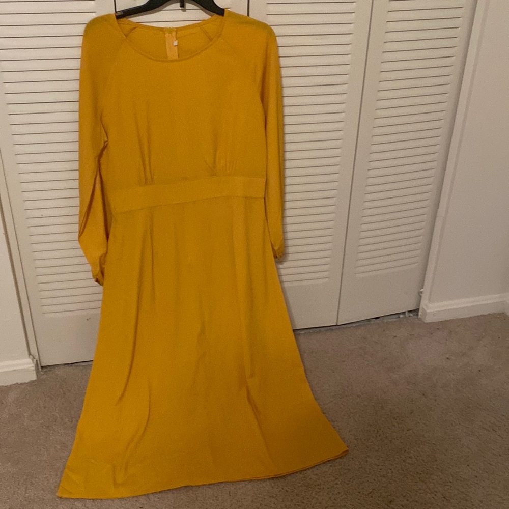 Women’s dress